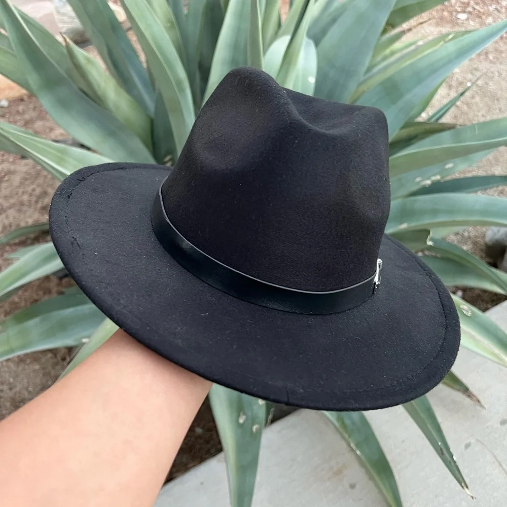 Hat - Picture 2 of 3